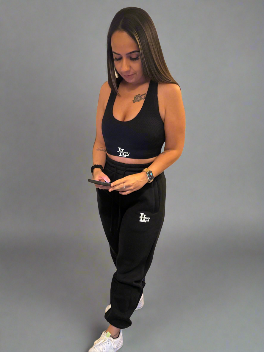 Joggers with cuffed bottoms and side pockets