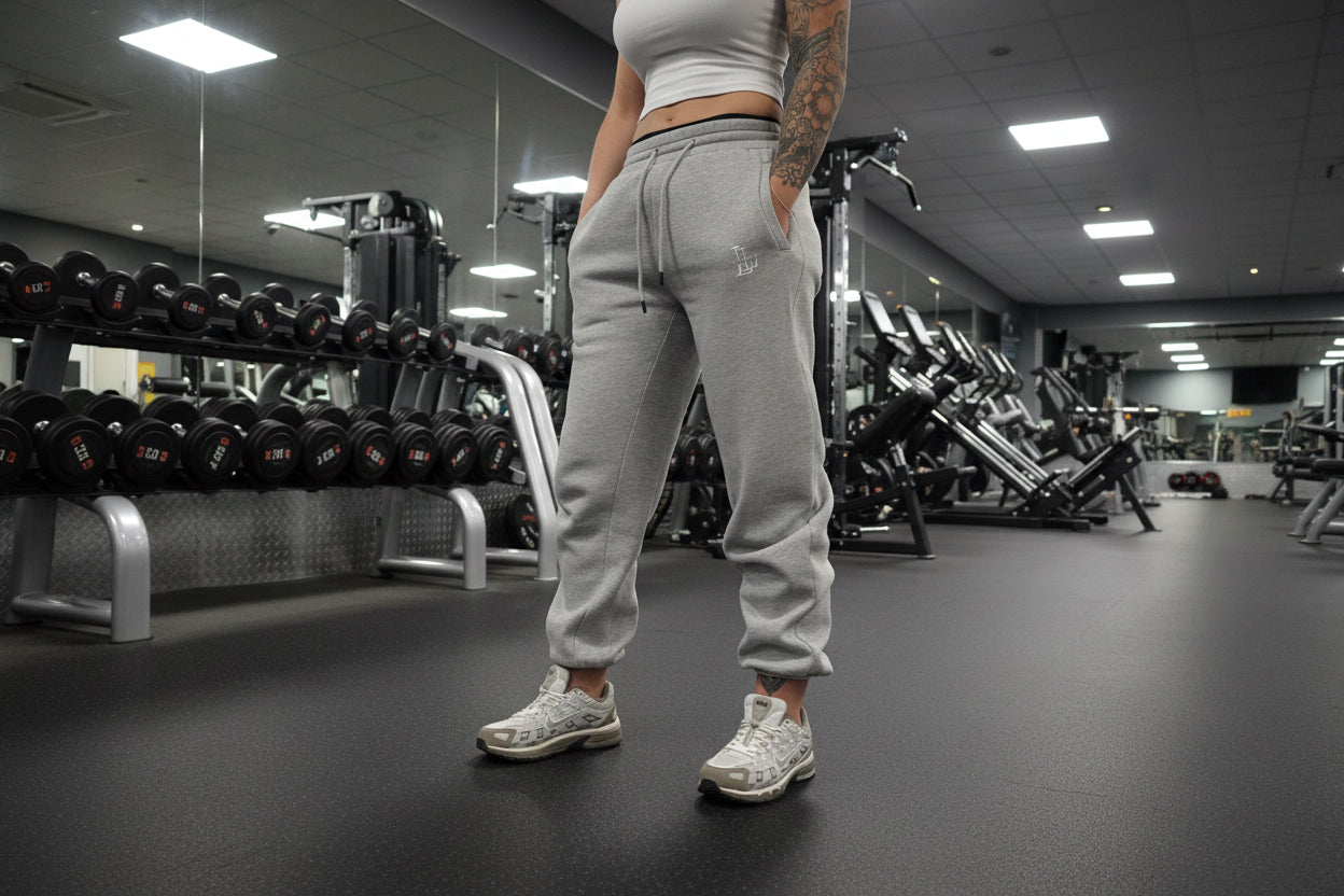Joggers with cuffed bottoms and side pockets